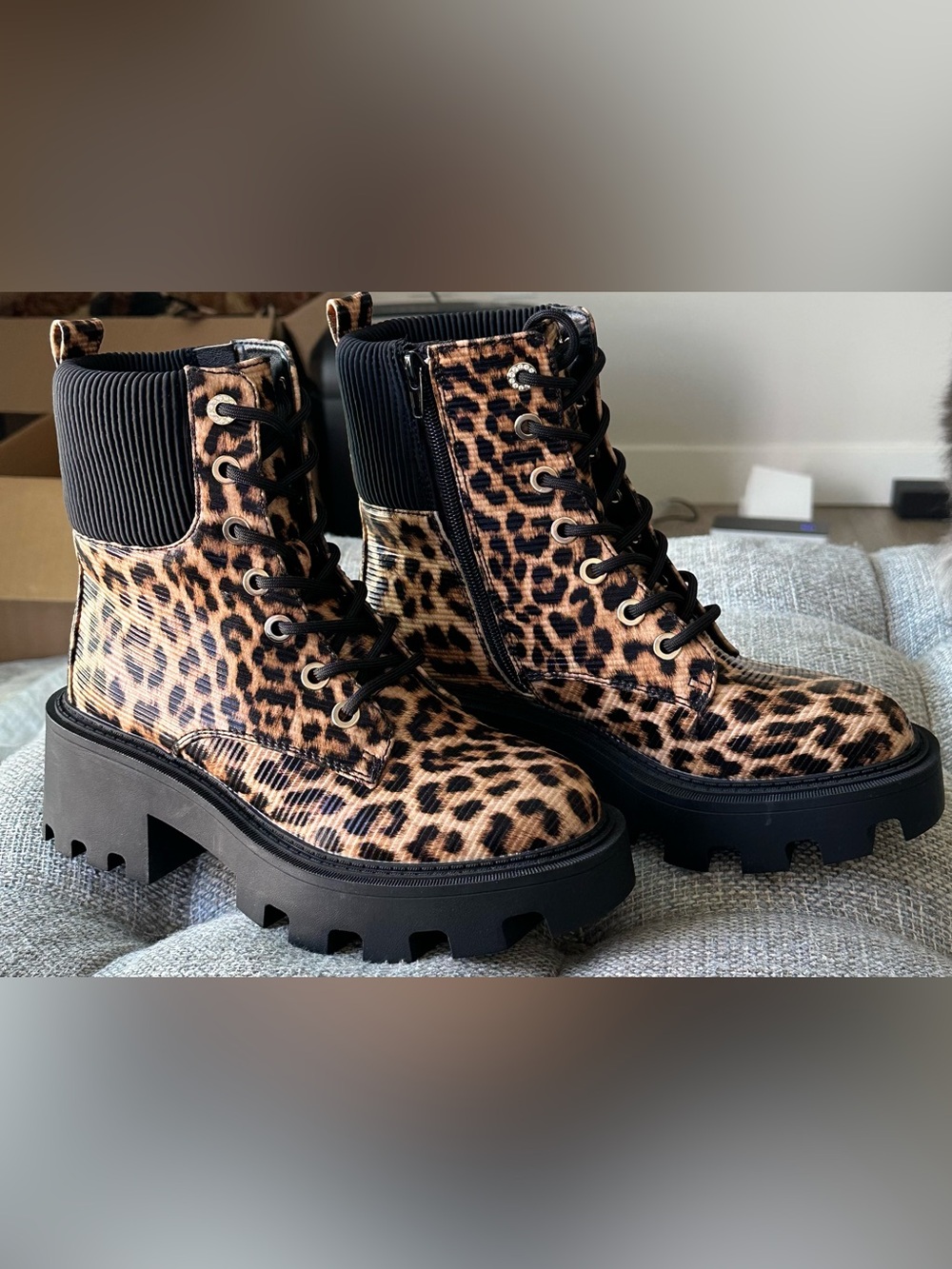 AZALEA WANG ESPECIAL LEOPARD LACE-UP PLATFORM COMBAT BOOTIES SZ 7.5 NEW - Picture 5 of 10
